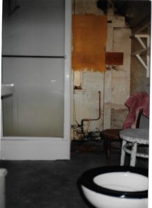The bathroom pre-1990